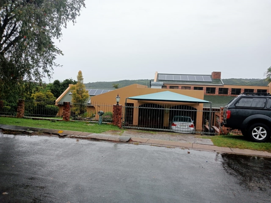 4 Bedroom Property for Sale in Nahoon Valley Park Eastern Cape